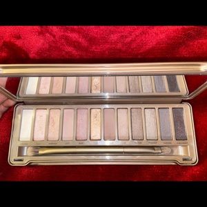 Urban Decay Naked 3 Eyeshadow Palette